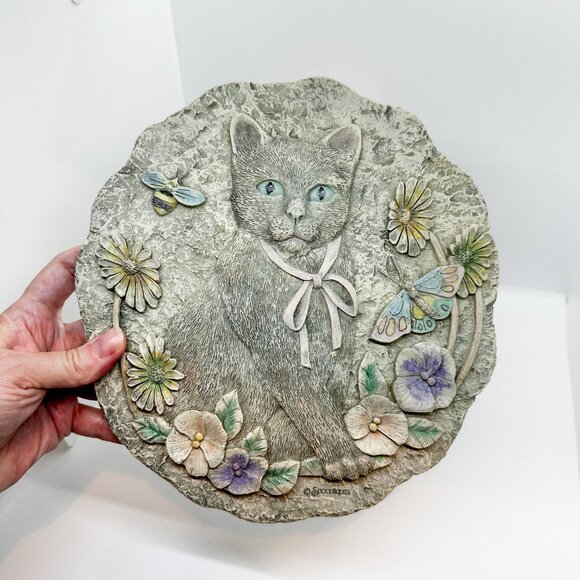 Vintage Spoontques 3D Resin Cast Cat Wall Plaque Flowers Bee Butterfly Garden - Picture 2 of 5